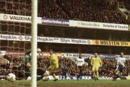 Simon scores his first for Spurs!