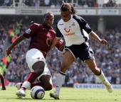 Edgar Davids in a typical midfield tussle. Edgar saw two yellows and a red today