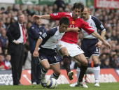 Young-Pyo Lee made a disastorus mistake today, but here he coped with Ruud Van Nistelrooy