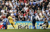 Robbie Keane scoring past Hahnemann