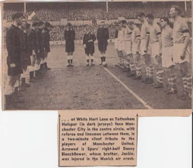 Spurs and Manchester City Players mourn those who died in the Munich air crash two days after the incident