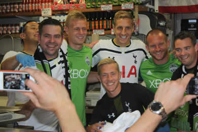Spurs skipper Michael Dawson and Lewis Holtby had some fun in the fish market!