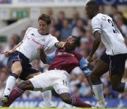 Spurs Odyssey votes Jamie and Anthony as joint Player of the Month for August 2002